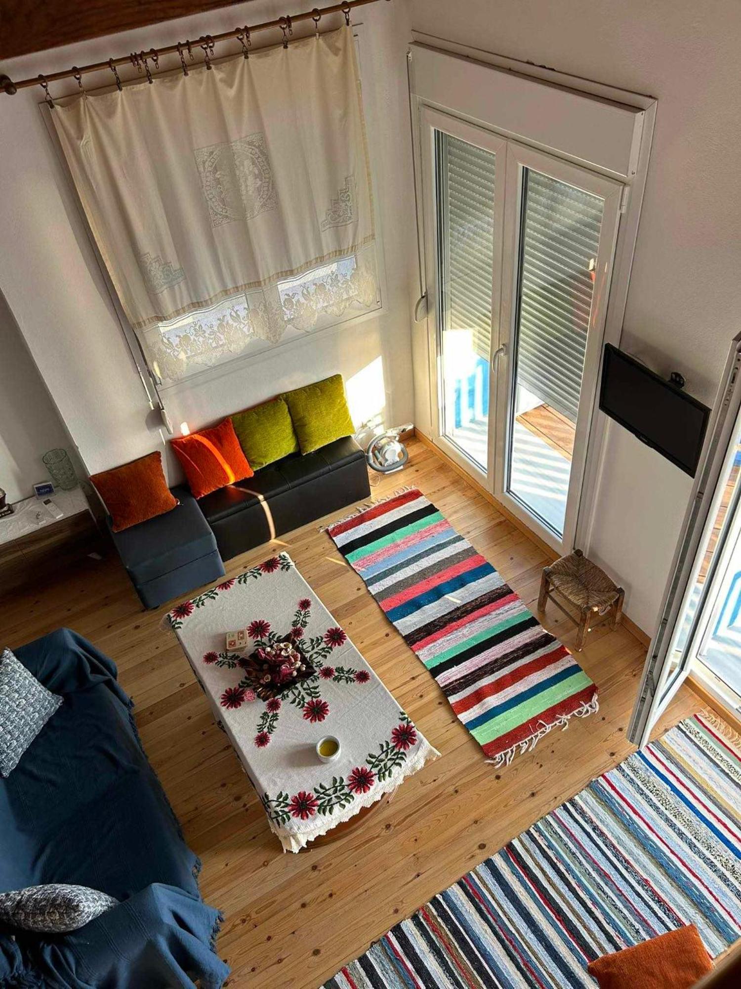 Avgoustina'S Home Glossa Buitenkant foto